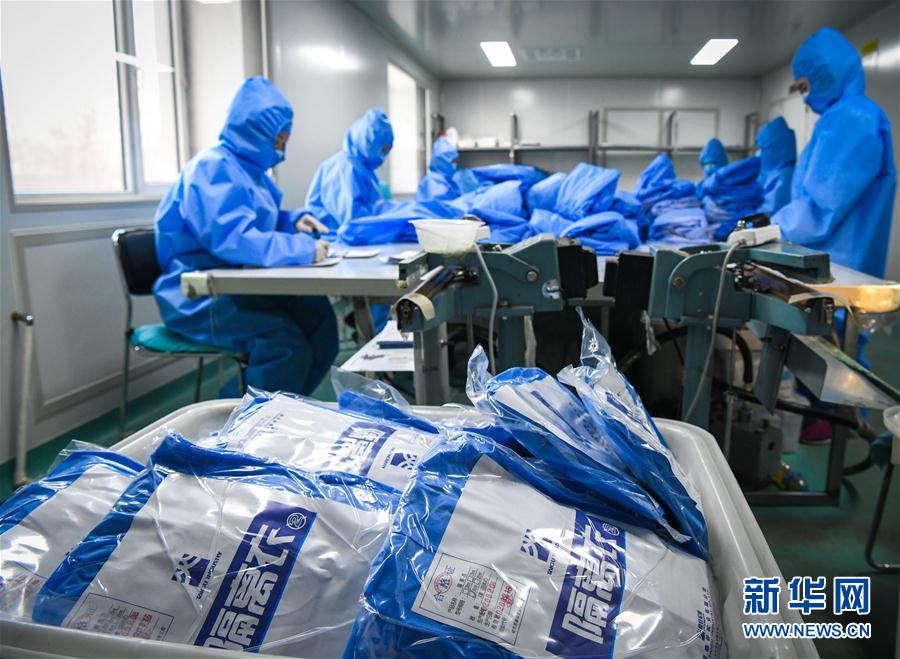 （在習近平新時代中國特色社會主義思想指引下&mdash;&mdash;新時代新作為新篇章&middot;習近平總書記關切事&middot;圖文互動）（3）不放松！&mdash;&mdash;各地努力抓緊抓實抓細疫情防控