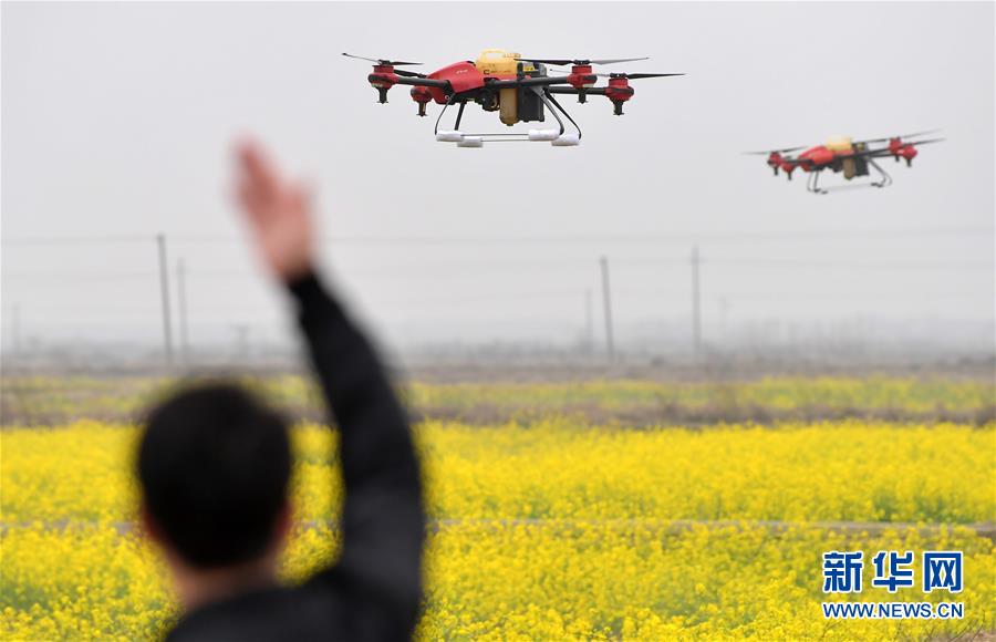 （抓好春耕備耕 穩(wěn)住農業(yè)生產&middot;圖文互動）（1）智能農機、&ldquo;訂單&rdquo;服務、&ldquo;云端&rdquo;種菜&mdash;&mdash;來自江西的春耕&ldquo;新事&rdquo;