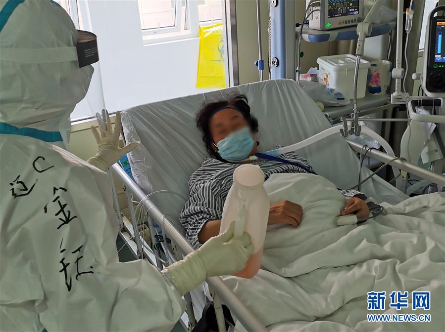 （一線抗疫群英譜&middot;圖文互動）（5）生命之光，溫暖&ldquo;無面之交&rdquo;&mdash;&mdash;記抗疫一線重癥監(jiān)護室90后護士金鈺 