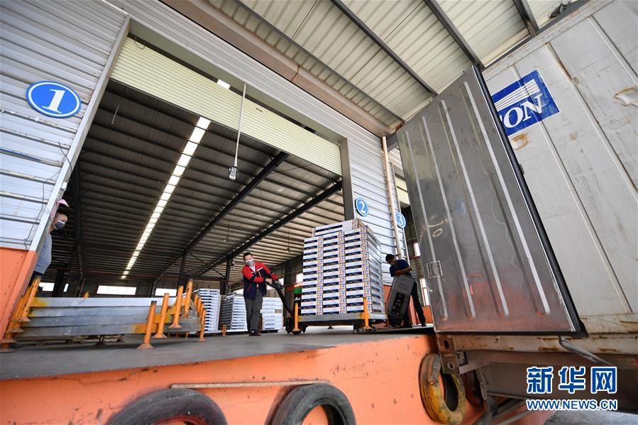 （聚焦復(fù)工復(fù)產(chǎn)&middot;圖文互動(dòng)）（4）記者手記：戰(zhàn)&ldquo;疫&rdquo;中增長，這些企業(yè)做對(duì)了什么？