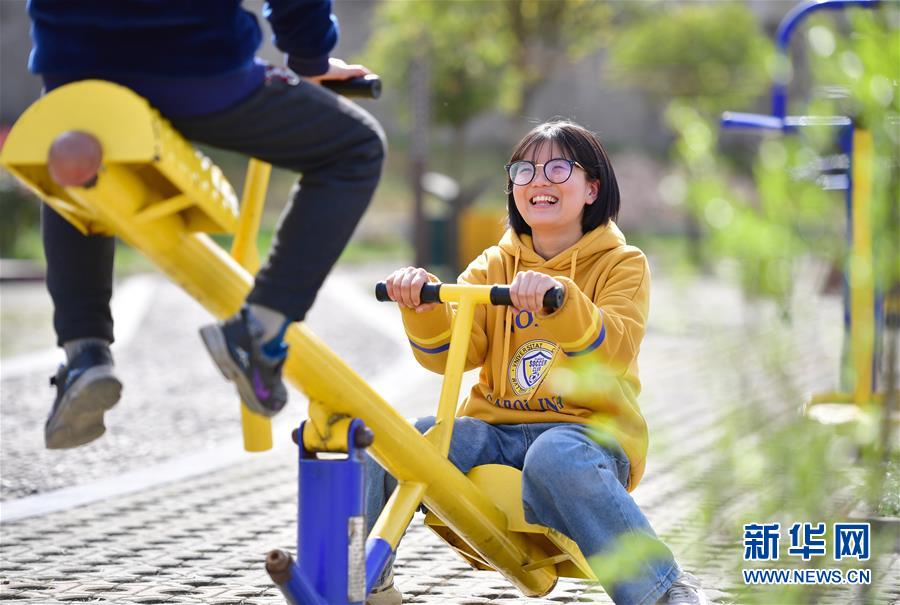 （新華全媒頭條&middot;圖文互動(dòng)）（5）奔向新的幸福&mdash;&mdash;陜西貧困縣全部摘帽的N個(gè)截面