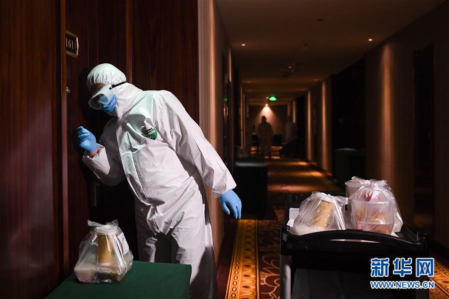 （聚焦疫情防控&middot;圖文互動）（9）&ldquo;感謝你們，讓我感到很踏實！&rdquo;&mdash;&mdash;北京入境人員轉運及隔離點見聞