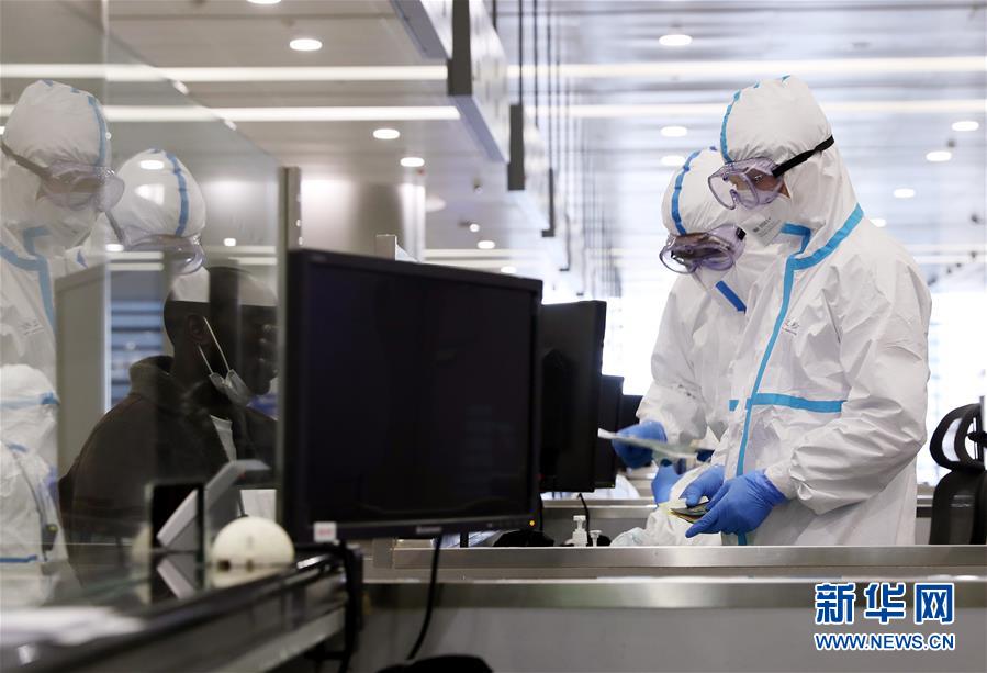 （聚焦疫情防控&middot;圖文互動）（4）用青春筑牢防疫&ldquo;長城&rdquo;&mdash;&mdash;上海青年突擊隊嚴(yán)守浦東國際機場第一線