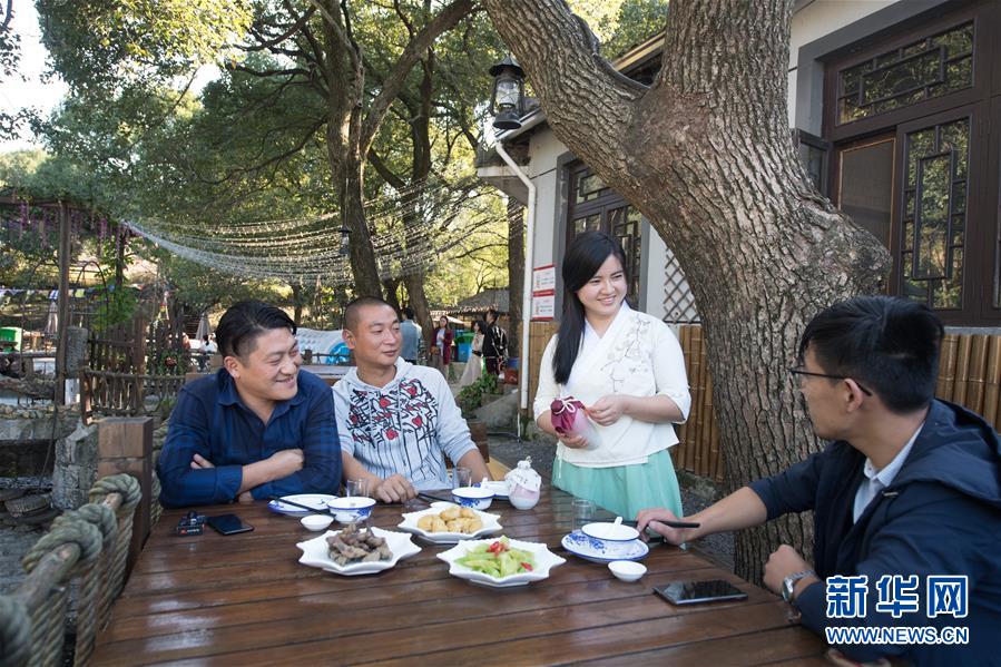 （在習(xí)近平新時(shí)代中國(guó)特色社會(huì)主義思想指引下&mdash;&mdash;新時(shí)代新作為新篇章&middot;習(xí)近平總書(shū)記關(guān)切事&middot;圖文互動(dòng)）（5）在&ldquo;浙&rdquo;里看見(jiàn)美麗中國(guó)