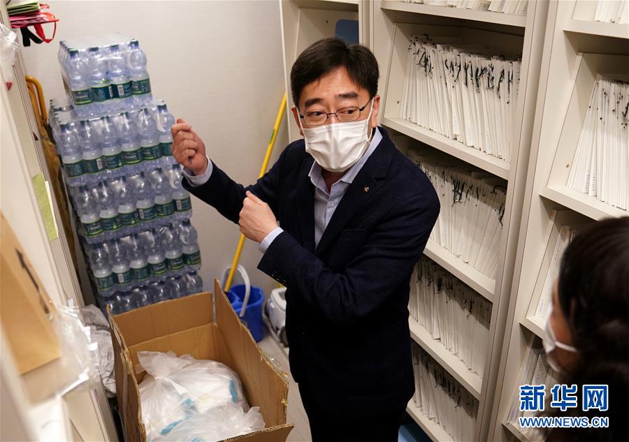 （香港故事&middot;圖文互動）（3）從&ldquo;非典&rdquo;到新冠，一位香港醫(yī)生親歷的兩次抗疫