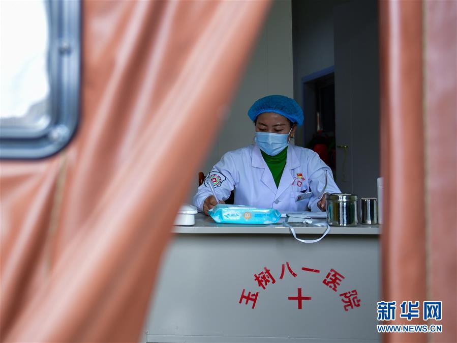 (新華全媒頭條·圖文互動(dòng))(1)三江之源見證中國(guó)奇跡——寫在玉樹地震10周年之際