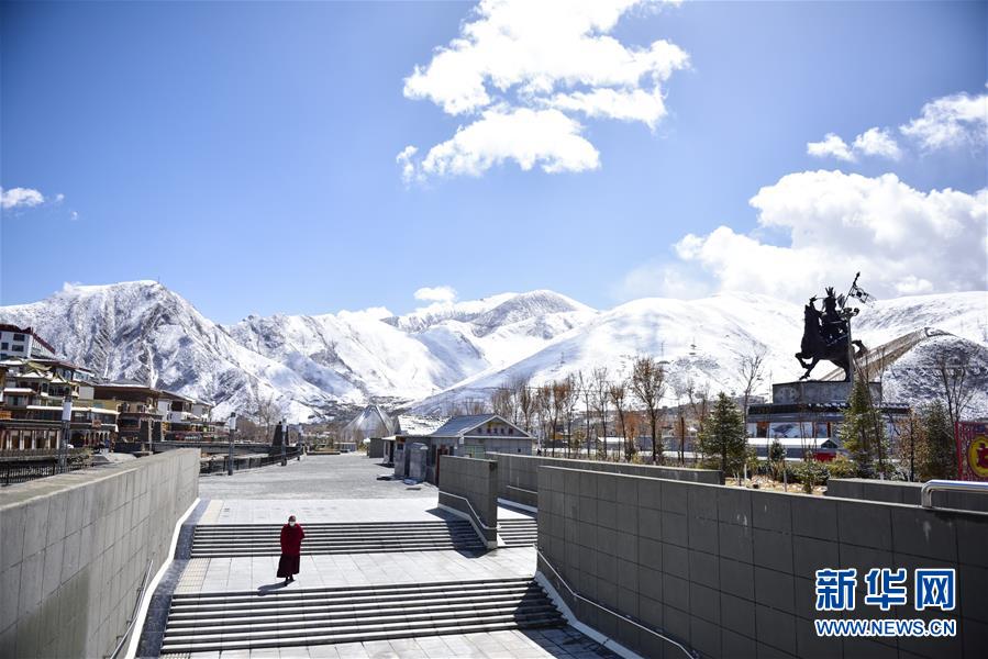 (新華全媒頭條·圖文互動(dòng))(9)三江之源見證中國(guó)奇跡——寫在玉樹地震10周年之際