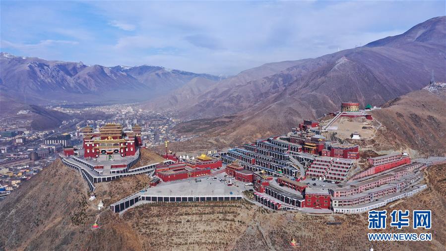 (新華全媒頭條·圖文互動(dòng))(12)三江之源見證中國(guó)奇跡——寫在玉樹地震10周年之際