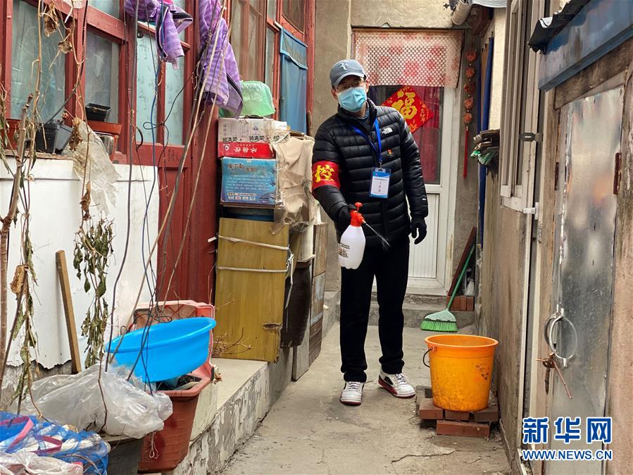 （在習(xí)近平新時(shí)代中國特色社會主義思想指引下&mdash;&mdash;新時(shí)代新作為新篇章&middot;習(xí)近平總書記關(guān)切事&middot;圖文互動）（2）千方百計(jì)扎牢疫情防控網(wǎng)