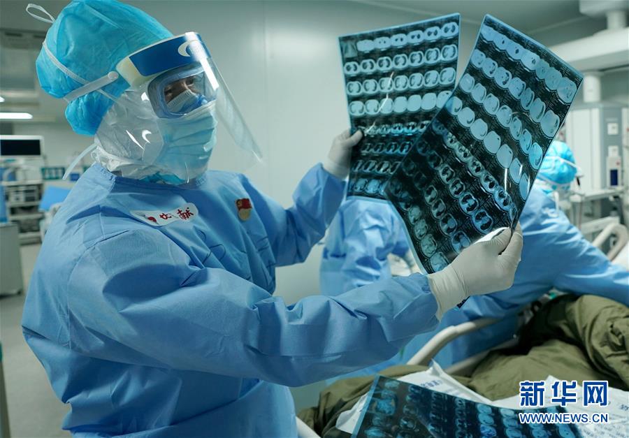 （新華全媒頭條&middot;圖文互動(dòng)）（9）生命至上，人民至上&mdash;&mdash;武漢戰(zhàn)&ldquo;疫&rdquo;重癥患者救治工作紀(jì)實(shí)