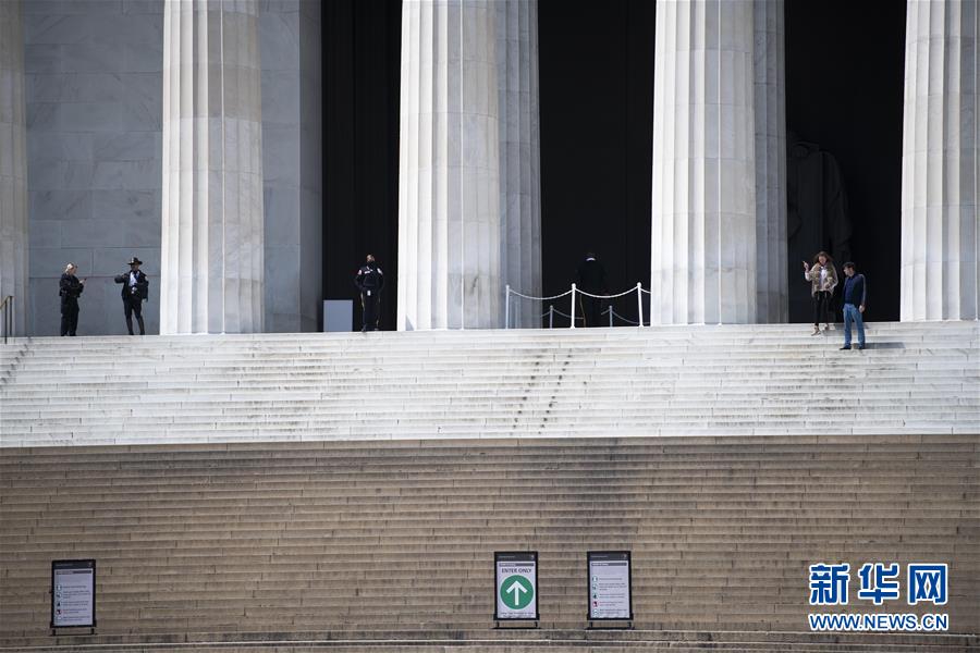 (國(guó)際疫情)(2)約翰斯·霍普金斯大學(xué):美國(guó)確診病例超65萬(wàn)例 死亡超3萬(wàn)例