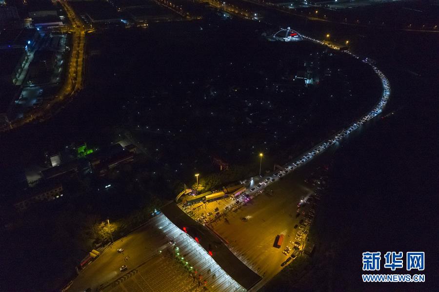 （新華全媒頭條&middot;圖文互動）（14）上下同心，守望相助&mdash;&mdash;中國抗疫眾志成城的生動實踐