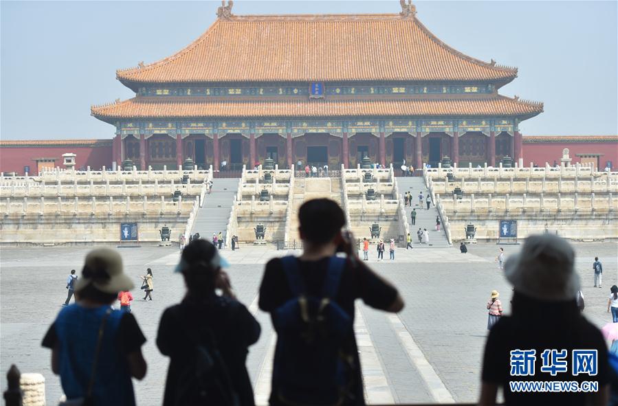 (新華全媒頭條·圖文互動(dòng))(3)人氣回暖 消費(fèi)復(fù)蘇 健康出行——加長(zhǎng)版“五一”假期觀察