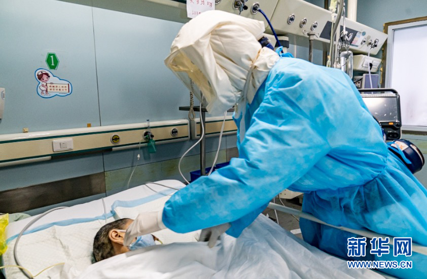 （新華全媒頭條&middot;圖文互動(dòng)）（3）&ldquo;我看不見你的樣子，但我知道你是誰&rdquo;&mdash;&mdash;寫在國際護(hù)士節(jié)來臨之際