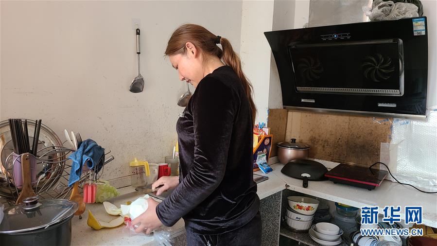 （決戰(zhàn)決勝脫貧攻堅(jiān)&middot;圖文互動(dòng)）（2）三個(gè)土家女人見(jiàn)證一口刀村搬遷史