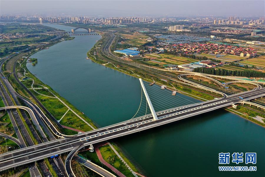 (在習(xí)近平新時(shí)代中國(guó)特色社會(huì)主義思想指引下——新時(shí)代新作為新篇章·習(xí)近平總書(shū)記關(guān)切事·圖文互動(dòng))(1)在高質(zhì)量轉(zhuǎn)型發(fā)展中“晉”快奔跑