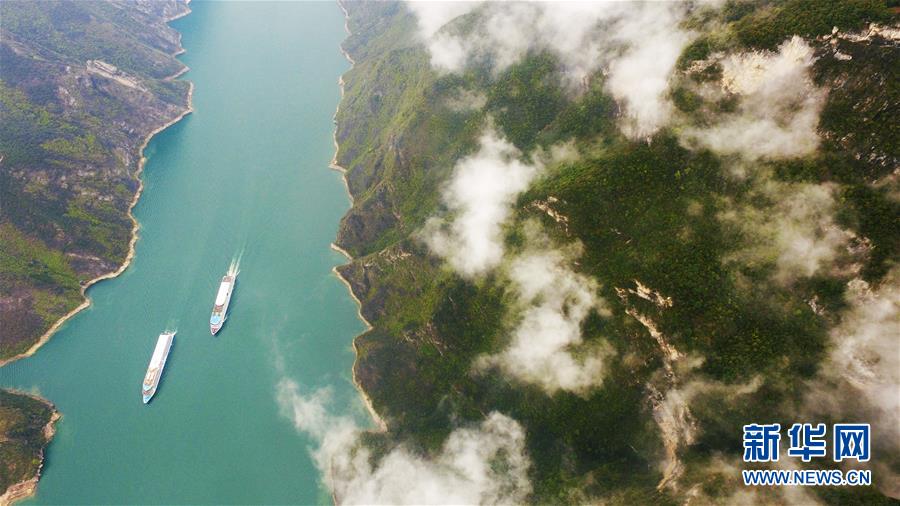 (新華全媒頭條·圖文互動(dòng))(2)待到滿(mǎn)山紅葉時(shí)——三峽重慶庫(kù)區(qū)踐行新發(fā)展理念面面觀(guān)