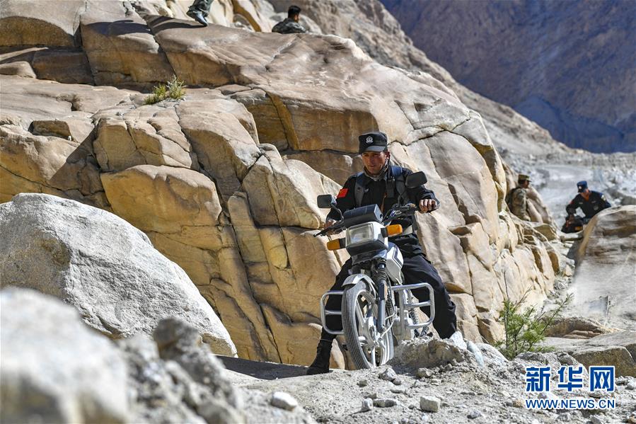 （新華全媒頭條&middot;圖文互動）（12）飛吧，&ldquo;帕米爾雄鷹&rdquo;！