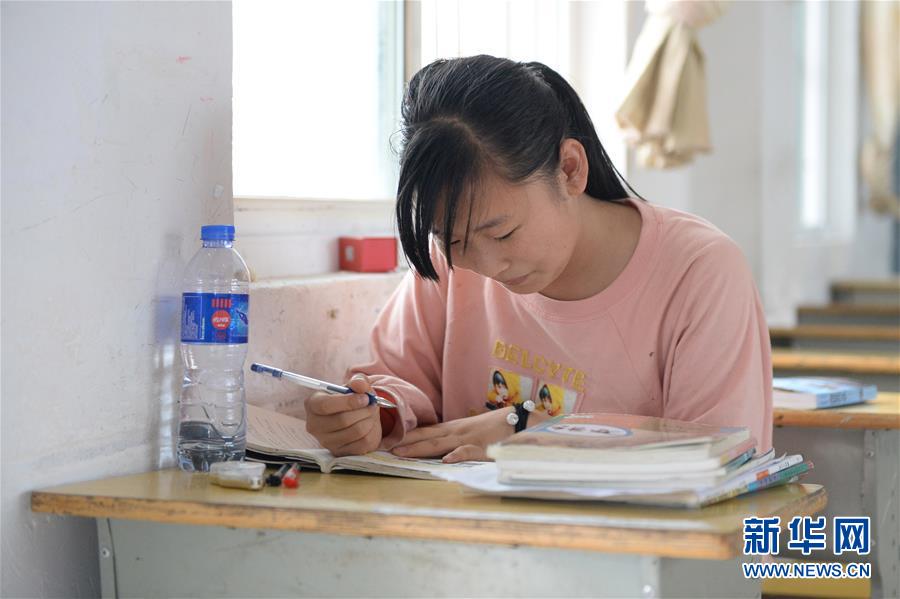 (在習(xí)近平新時(shí)代中國(guó)特色社會(huì)主義思想指引下——新時(shí)代新作為新篇章·習(xí)近平總書(shū)記關(guān)切事·圖文互動(dòng))(2)戰(zhàn)洪魔 保安全——近期防汛救災(zāi)熱點(diǎn)觀察