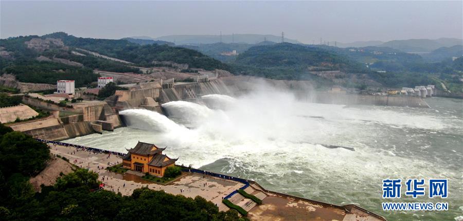 (社會)(1)黃河小浪底洪水調(diào)度運(yùn)用模式平穩(wěn)演進(jìn)