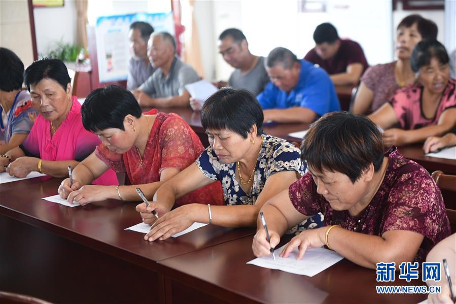 (新時(shí)代文明實(shí)踐·圖文互動(dòng))(9)文明春風(fēng)入萬家——新時(shí)代文明實(shí)踐中心助推黨的創(chuàng)新理論在基層落地生根