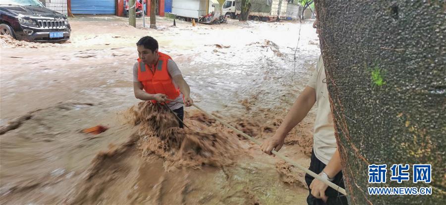 (防汛抗洪·一線人物·圖文互動)(4)“硬漢”傅山祥