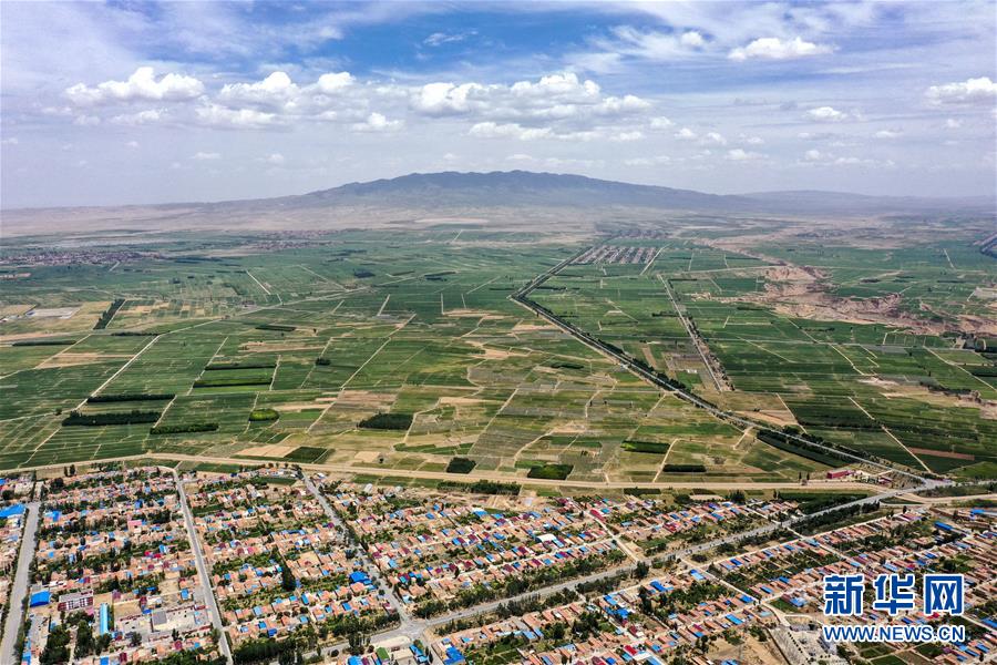 (新華全媒頭條·走向我們的小康生活·圖文互動)(3)23萬人的命運轉(zhuǎn)折——我國最大易地生態(tài)移民安置區(qū)的脫貧密碼