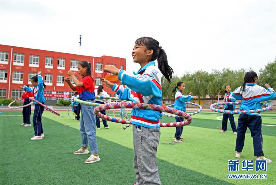 (新華全媒頭條·走向我們的小康生活·圖文互動)(14)23萬人的命運轉(zhuǎn)折——我國最大易地生態(tài)移民安置區(qū)的脫貧密碼