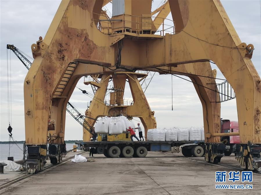 （圖文互動）（2）防疫不松 貿(mào)易暢通&mdash;&mdash;中國&ldquo;東極&rdquo;撫遠海關一線見聞