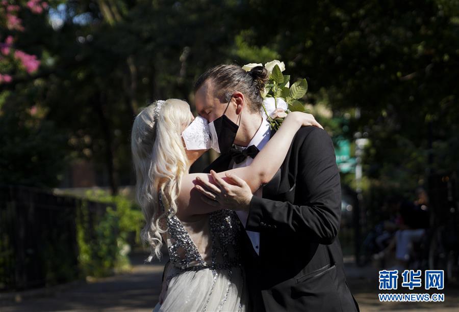 (國(guó)際疫情)(2)約翰斯·霍普金斯大學(xué):美國(guó)新冠確診病例累計(jì)超500萬(wàn)例