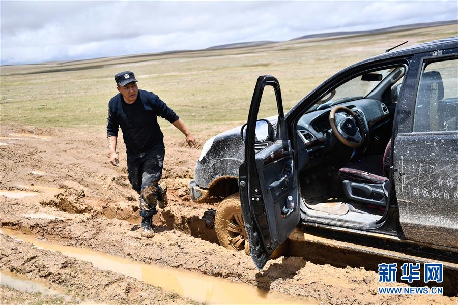 （圖文互動）（3）記者手記：可可西里，&ldquo;挪&rdquo;向&ldquo;藏羚羊大產(chǎn)房&rdquo;的14個半小時