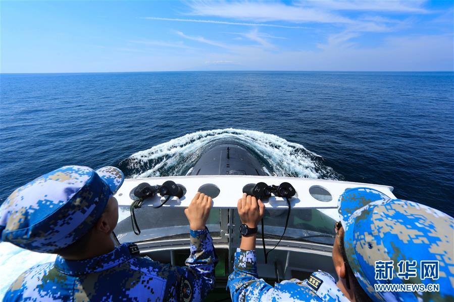 （在習(xí)近平強(qiáng)軍思想指引下&middot;我們?cè)趹?zhàn)位報(bào)告&middot;圖文互動(dòng)）（2）鍛造共和國(guó)&ldquo;水下盾牌&rdquo;&mdash;&mdash;北部戰(zhàn)區(qū)海軍某潛艇部隊(duì)備戰(zhàn)打仗記事