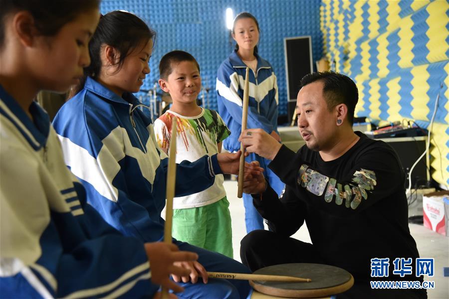 （特別的暑期生活&middot;圖文互動(dòng)）（4）聆聽(tīng)&ldquo;云端&rdquo;校園的搖滾夢(mèng)&mdash;&mdash;貴州&ldquo;海拔最高&rdquo;村小暑期見(jiàn)聞