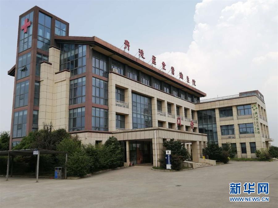 (總書(shū)記推動(dòng)的改革身邊事·醫(yī)療改革篇·圖文互動(dòng))(1)特寫(xiě):“坐堂醫(yī)生”變身“健康管家”——一個(gè)鄉(xiāng)鎮(zhèn)家庭醫(yī)生團(tuán)隊(duì)的診療記錄