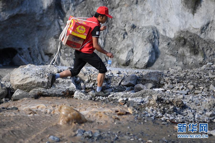 （防汛抗洪&middot;圖文互動）（5）七夕前夜，為莫諾村架起&ldquo;生命之橋&rdquo;