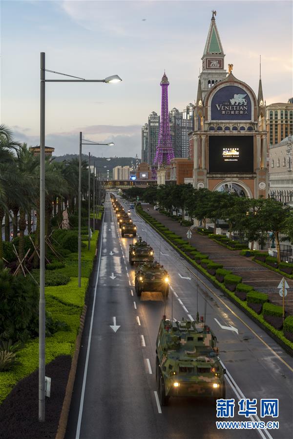 （在習(xí)近平強(qiáng)軍思想指引下&middot;我們?cè)趹?zhàn)位報(bào)告&middot;圖文互動(dòng)）（3）駐澳門(mén)部隊(duì)：濠江之畔，最可愛(ài)的人