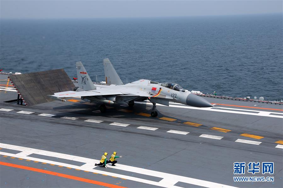 （在習(xí)近平強軍思想指引下&middot;我們在戰(zhàn)位報告&middot;圖文互動）（5）奮飛在新時代的海天&mdash;&mdash;海軍某艦載航空兵部隊備戰(zhàn)打仗記事