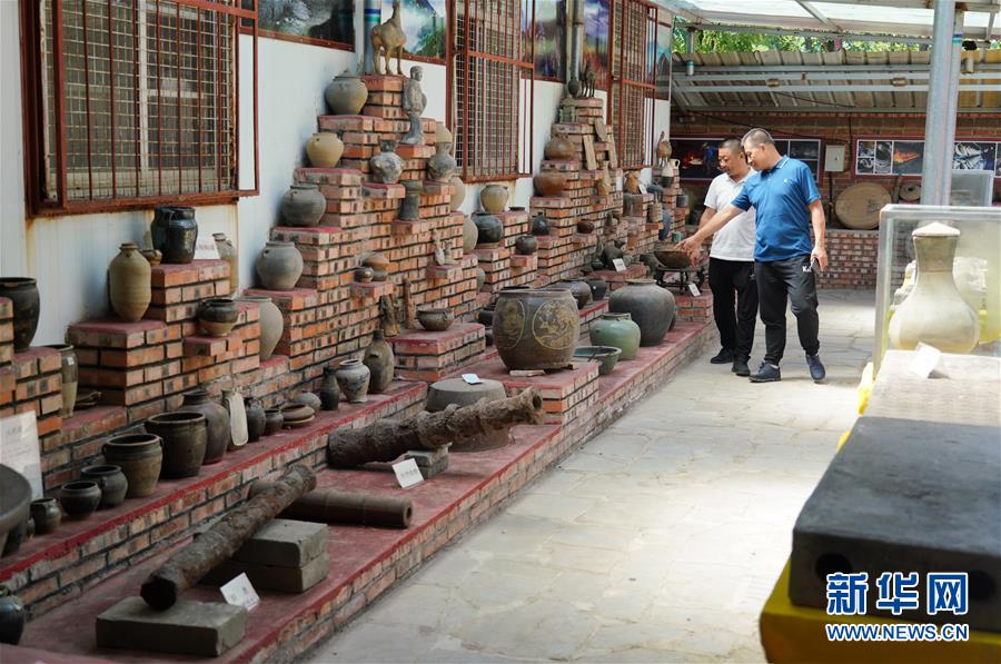 （新華全媒頭條&middot;走向我們的小康生活&middot;圖文互動(dòng)）（9）長(zhǎng)城腳下，小康村串成&ldquo;珍珠鏈&rdquo;