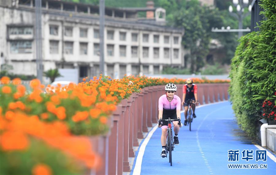 (新華全媒頭條·圖文互動(dòng))(8)西部有個(gè)新的“圈”——成渝加快雙城經(jīng)濟(jì)圈建設(shè)