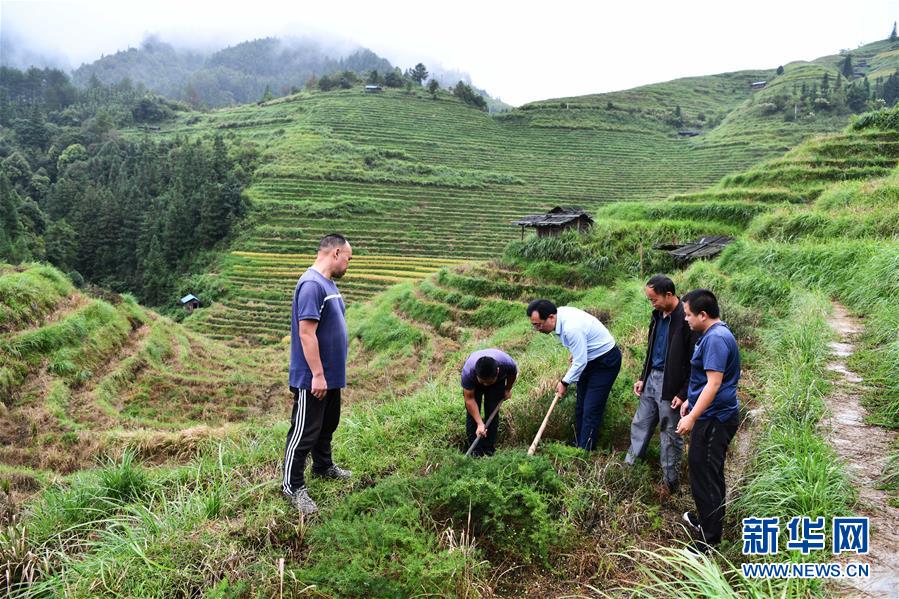 （新華全媒頭條&middot;決戰(zhàn)決勝脫貧攻堅(jiān)&middot;督戰(zhàn)未摘帽貧困縣&middot;圖文互動）（8）把&ldquo;最能打的人&rdquo;放在最需要的地方&mdash;&mdash;聚焦貴州未脫貧縣里的&ldquo;助攻干部&rdquo;