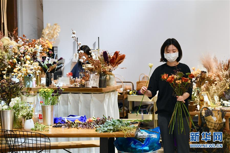 (特區(qū)40年·圖文互動)(9)老廠房變身“夢工廠”折射廈門經(jīng)濟特區(qū)40年變遷