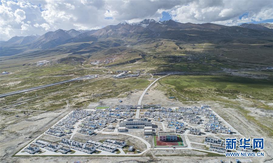 （新華全媒頭條&middot;走向我們的小康生活&middot;圖文互動(dòng)）（1）扎西德勒，我們的新家園&mdash;&mdash;西藏易地扶貧搬遷搬出幸福美好新生活