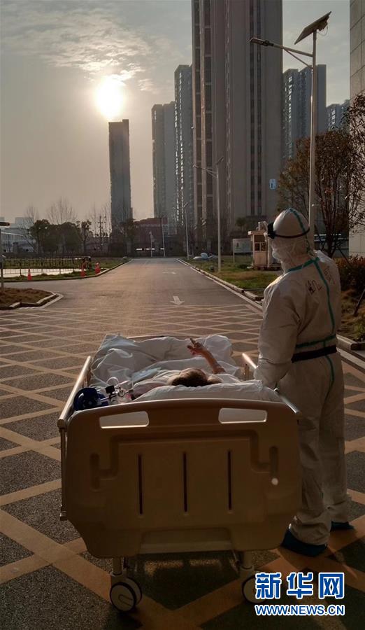 （新華全媒頭條&middot;圖文互動(dòng)）（3）奮斗結(jié)碩果，再寫新篇章&mdash;&mdash;寫在共和國(guó)71周年華誕之際