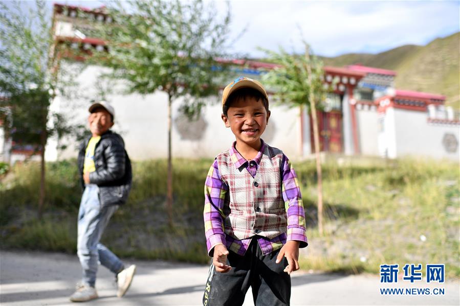 （西藏昌都解放70周年&middot;圖文互動）（3）高原小鎮(zhèn)&ldquo;搬&rdquo;來一家&ldquo;商業(yè)綜合體&rdquo;