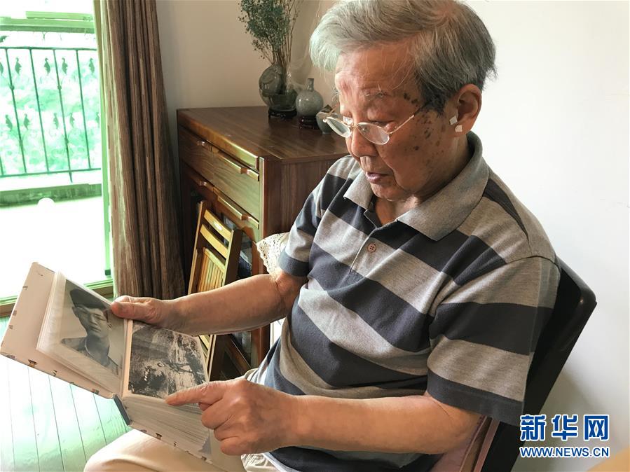 （紀(jì)念抗美援朝70周年&middot;圖文互動(dòng)）戰(zhàn)地金達(dá)萊，花兒為誰(shuí)開(kāi)？&mdash;&mdash;記志愿軍老戰(zhàn)士文工隊(duì)員任紅舉