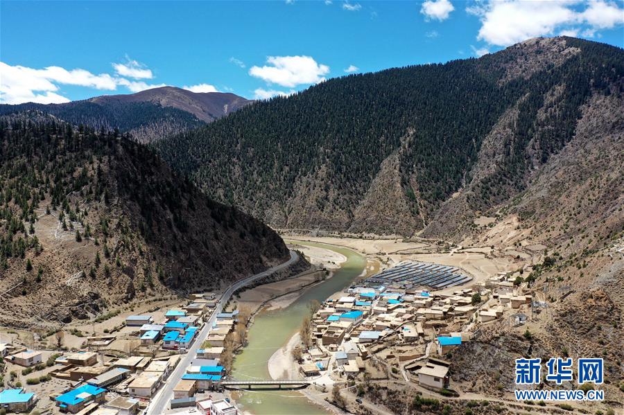 (新華全媒頭條·圖文互動)(1)跨越70年的“紅色”守望——記西藏昌都市左貢縣列達村