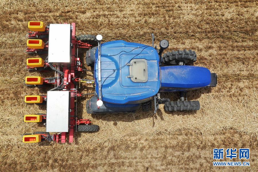 （新華全媒頭條&middot;圖文互動）（6）偉大旗幟引領(lǐng)歷史巨變&mdash;&mdash;習(xí)近平新時代中國特色社會主義思想指引&ldquo;十三五&rdquo;經(jīng)濟(jì)社會發(fā)展述評