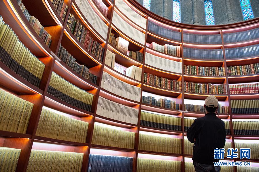 (新華全媒頭條·圖文互動)(1)我們都是讀者——促進(jìn)全民閱讀 構(gòu)建書香社會