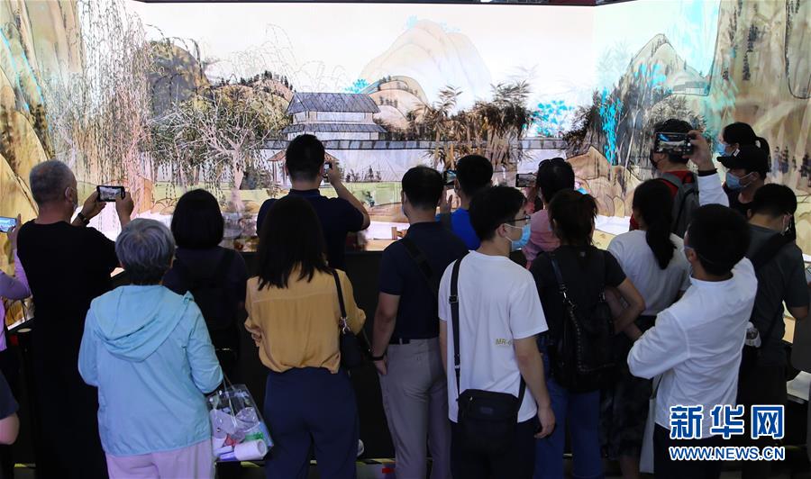 (新華全媒頭條·圖文互動)(11)我們都是讀者——促進(jìn)全民閱讀 構(gòu)建書香社會