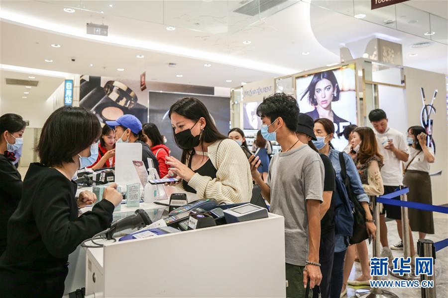 (新華全媒頭條·圖文互動(dòng))(4)海納百川共揚(yáng)帆——黨的十九大以來(lái)以習(xí)近平同志為核心的黨中央引領(lǐng)中國(guó)高水平對(duì)外開(kāi)放紀(jì)實(shí)